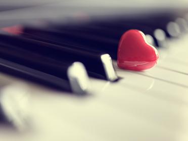 10 dintre cele mai romantice melodii din toate timpurile